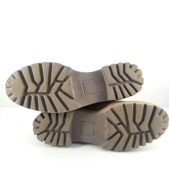 Like New Dolce Vita Huey H20 Dune Suede Boots Size 10. S633 - Picture 6 of 6